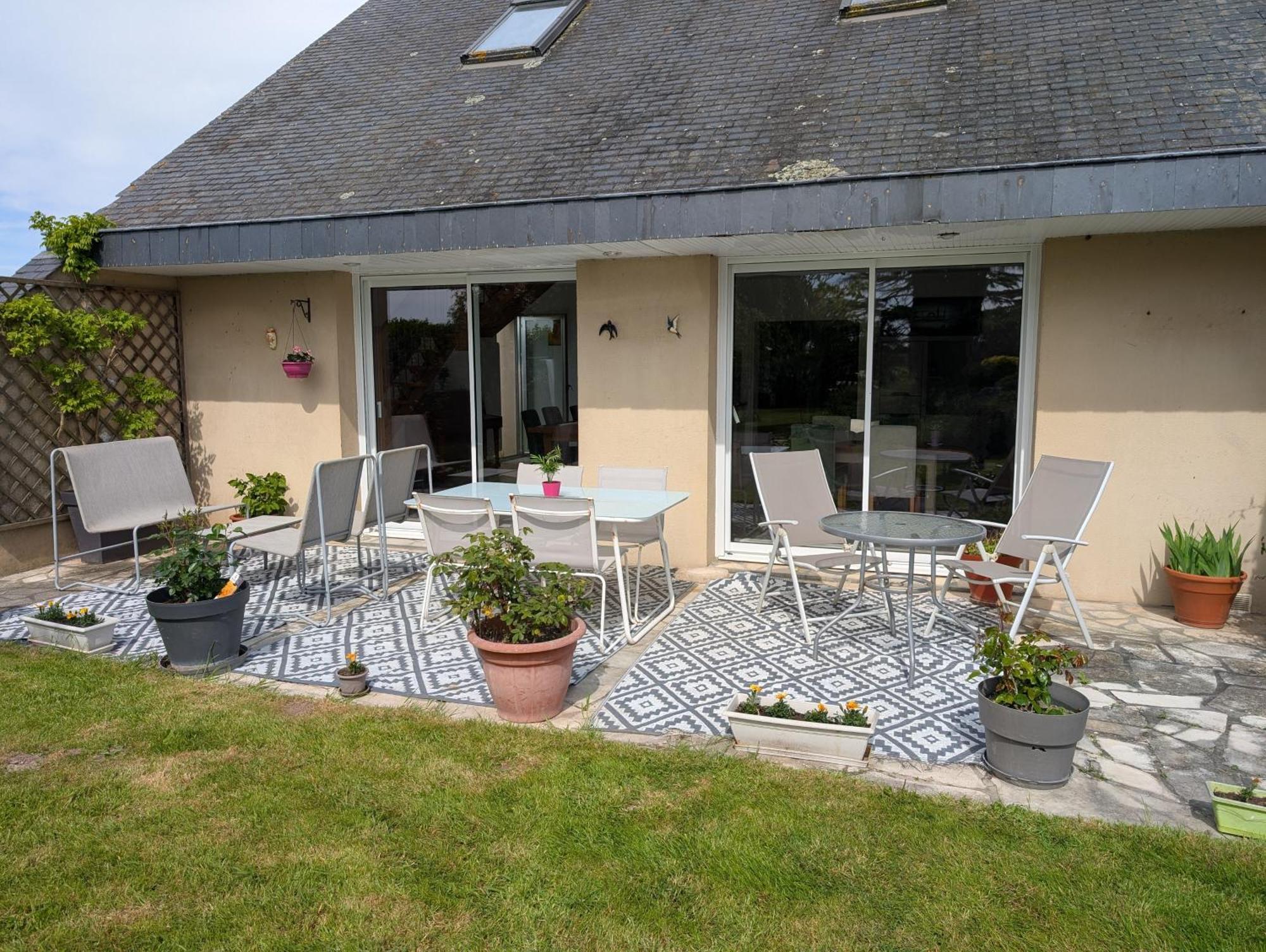A L Ombre Du Mont Saint Michel Acomodação com café da manhã Huisnes-sur-Mer Exterior foto